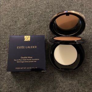 ESTEE LAUDER powder foundation